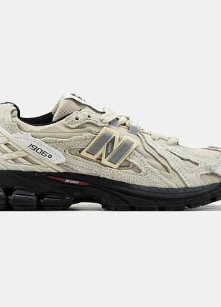 Чоловічі кросівки new balance 1906d бежеві с черной подошвой оригінальні