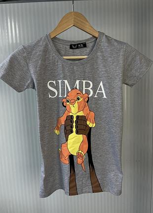 Женская серая футболка simba
