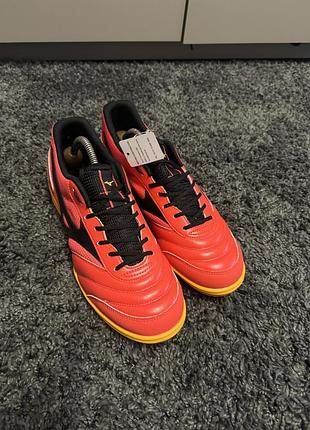 Футзали mizuno 3