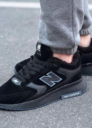 Зимові чоловічі кросівки new balance чорні замшеві з хутром, кросівки адідас утеплені замша стильні повсякденні