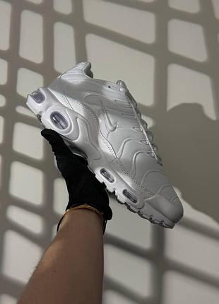 Nike air max plus white 4