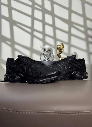Nike air max plus all black 3