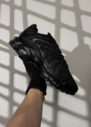 Nike air max plus all black 4