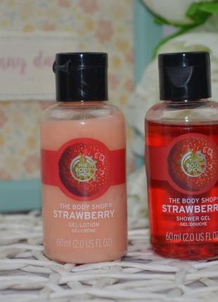 Фірмовий набір лосьйон і гель для тіла полуниця strawberry the body shop1 фото