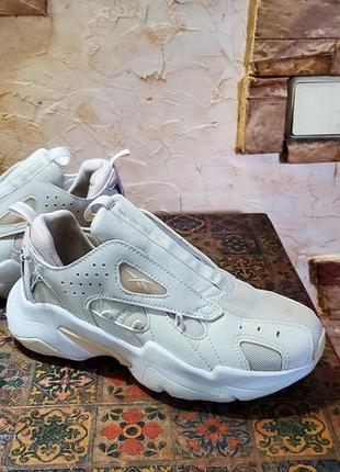 Кросівки reebok жіночі.