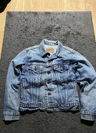 Вінтажна жіноча джинсова куртка levi’s