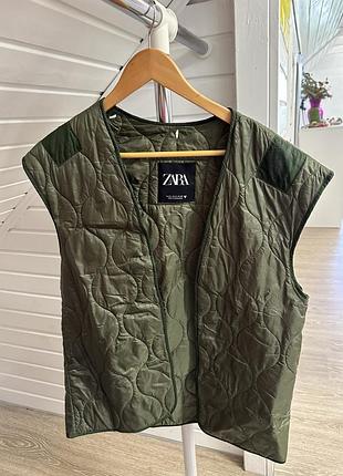 Жилетка zara