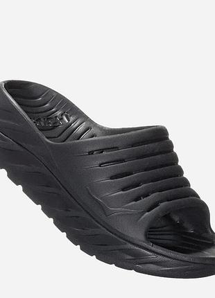 Шльопанці hoka