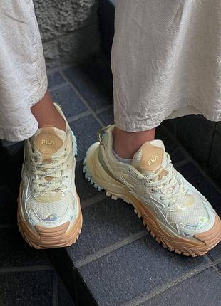 Жіночі кросівки fila chunky beige/mint – стиль та комфорт щодня