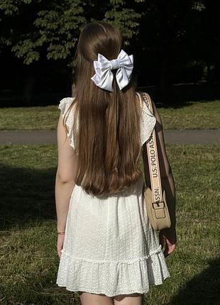 Біла сукня із прошви