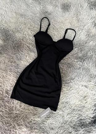 Вечірня сукня бренду missguided