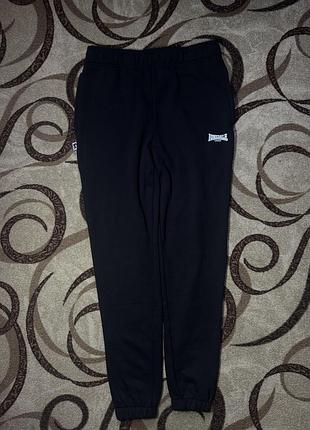 Спортивні штани lonsdale