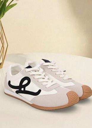 Жіночі кросівки loewe ballet runner