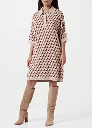 Коротка сукня від benetton