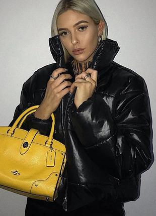 Женская демисезонная куртка короткая дутая. пуховик осенний в стиле zara (черный)
