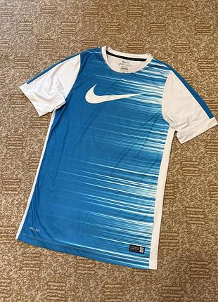 Футболка чоловіча спортивна nike