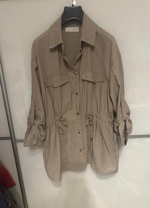 Курточка легка без підкладки. zara.