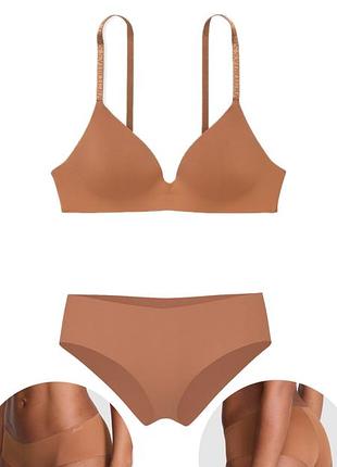 Набір бюстгальтер і безшовні трусики victoria’s secret