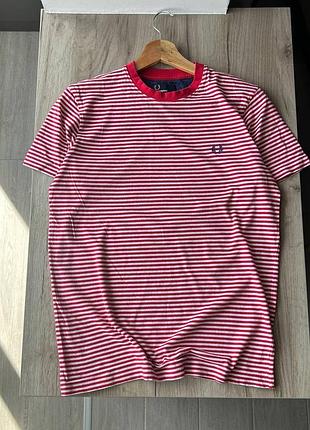 Чоловіча футболка fred perry s розміру базова