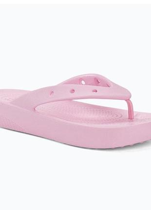 Рожеві шльопанці вєтнамки crocs