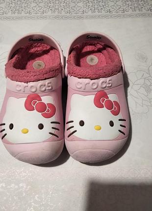 Утепленные кроксы crocs kids'classic lined hello kitty clog размер j 1