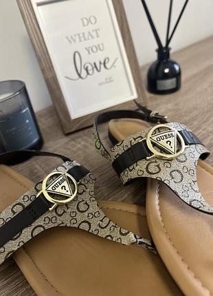 Сандалі вʼєтнамки guess жіночі з логотипом