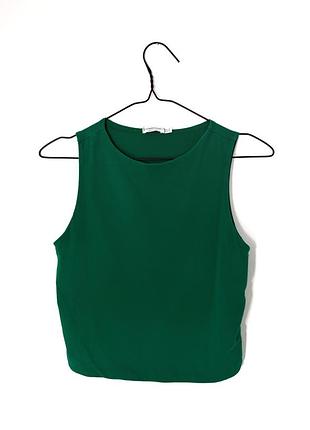 Короткий зеленый топ из трикотажа stradivarius