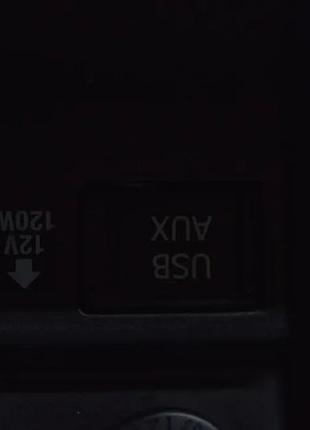 Usb hub, aux toyota camry v50 12-14 usa