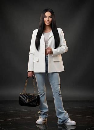 Женский пиджак solinna sfh-307 oversize классический жакет на подкладке черный/молочный/синий 50-52, молочный