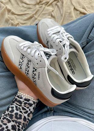 Бежеві замшеві кросівки adidas samba beige leo black gum sole platfrom x адідас самба 41