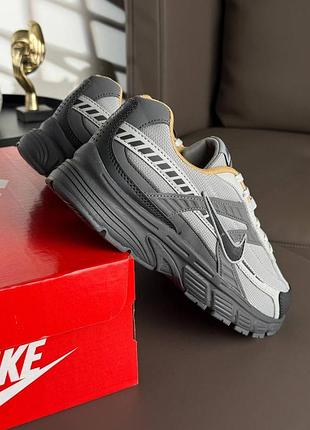 Nike initiator grey 6