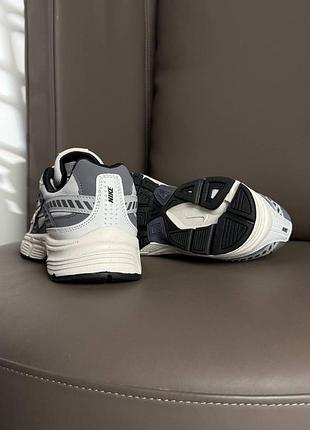 Nike initiator  light grey 7