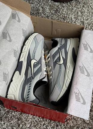 Nike initiator  light grey 8