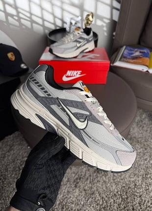 Nike initiator  light grey 9