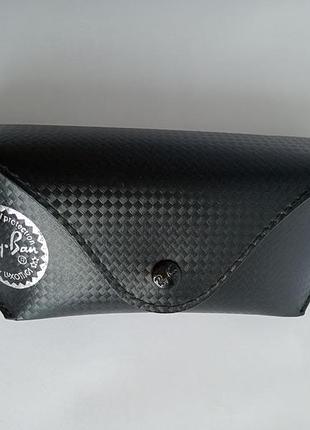 Фирменный футляр для очков ray ban tech carbon черного цвета с текстурой под карбон