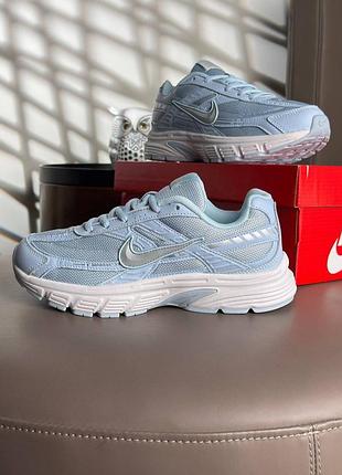 Nike initiator sky white
