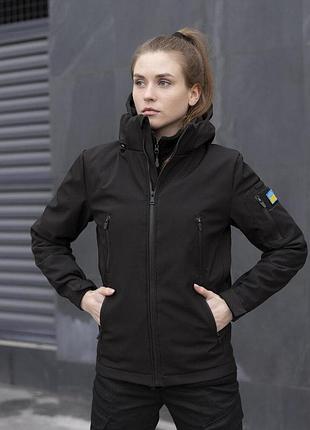 Жіноча тактична куртка pobedov motive чорна демісезонна soft shell стильна куртка з капюшоном шевроном весна-осінь l