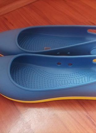 Нові оригінальні сандалі crocs