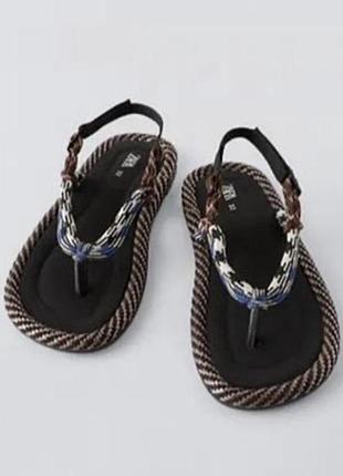Вʼєтнамки босоніжки zara 33