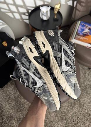 Nike v2k grey beige 3
