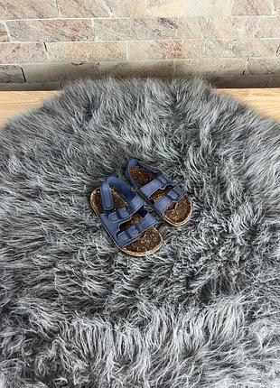 Сандалі matalan