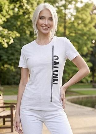Футболка жіноча