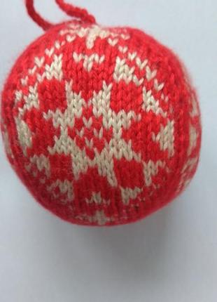 Ёлочная игрушка "вязаный шарик", декор, украинский сувенир1 фото