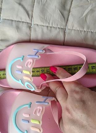 Продам шлепанцы детские 2