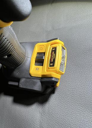 Шуруповерт dewalt dcd806 3