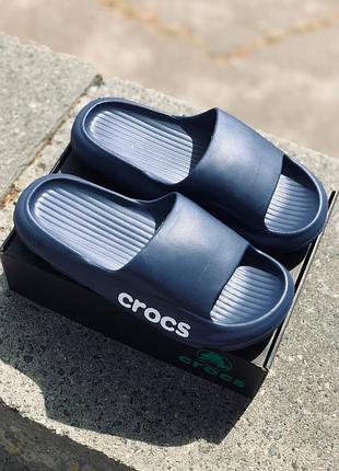 Шльопанці чоловічі 44 розмір сині шльопки крокс crocs відкриті тапки пляжне взуття чоловіче легкі пінні тапочки