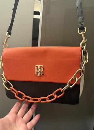 Сумка крос-боді tommy hilfiger „saffiano crossover“