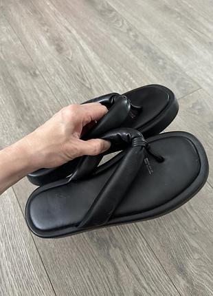 Шльопки шкіряні