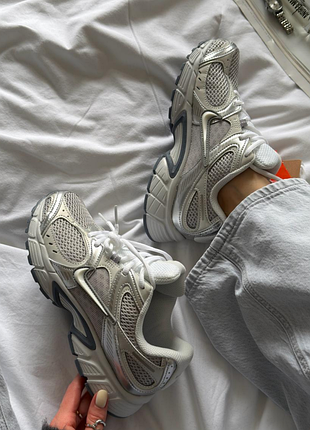 V5 rnr silver white