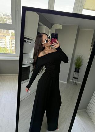 Качественный черный костюм с открытыми плечима🖤